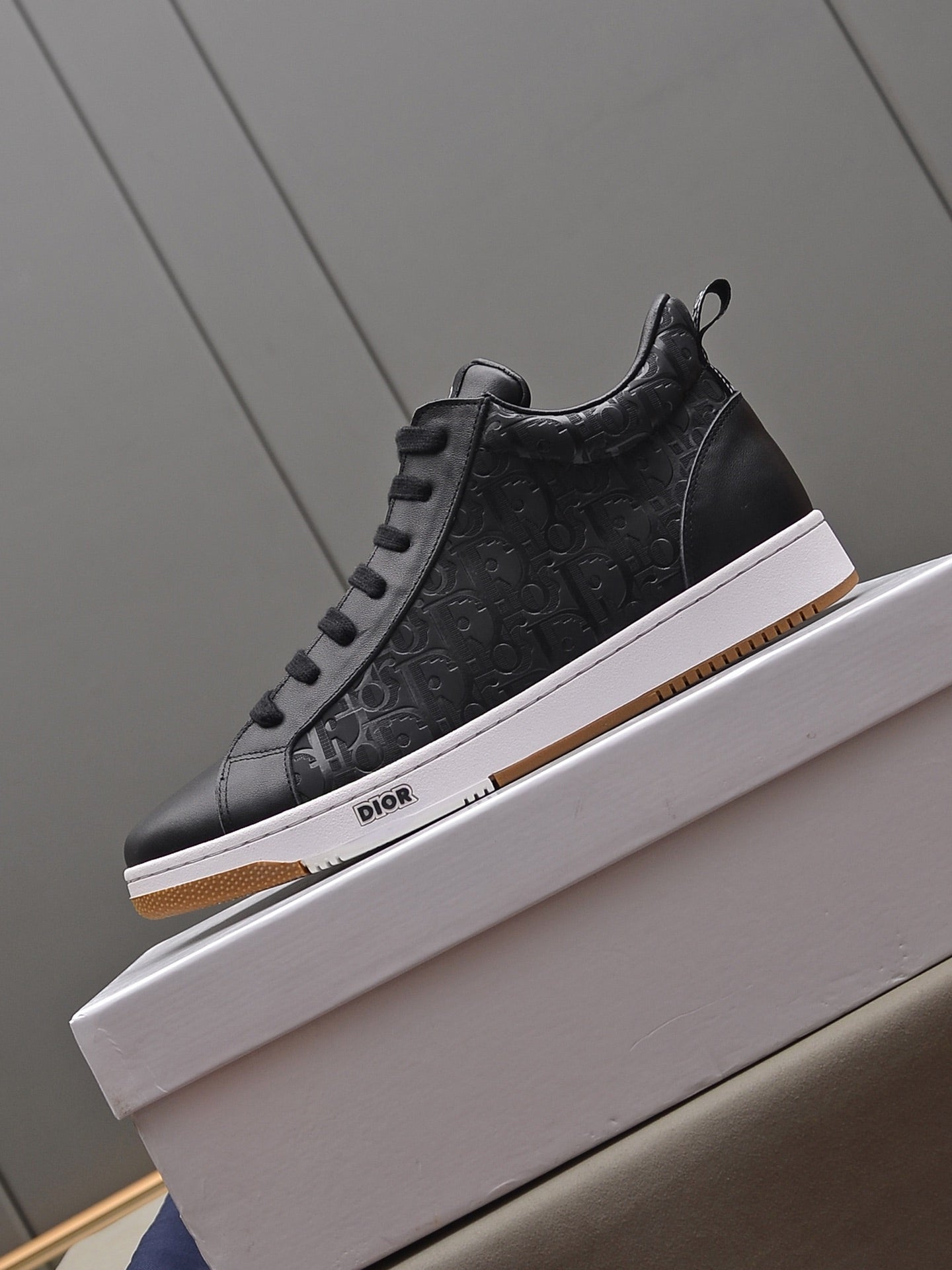 Dior Sneakers 13