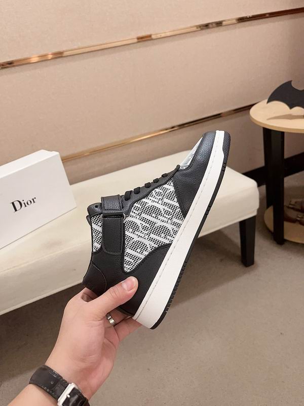 Dior Sneakers 26