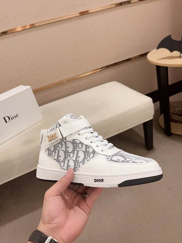 Dior Sneakers 25