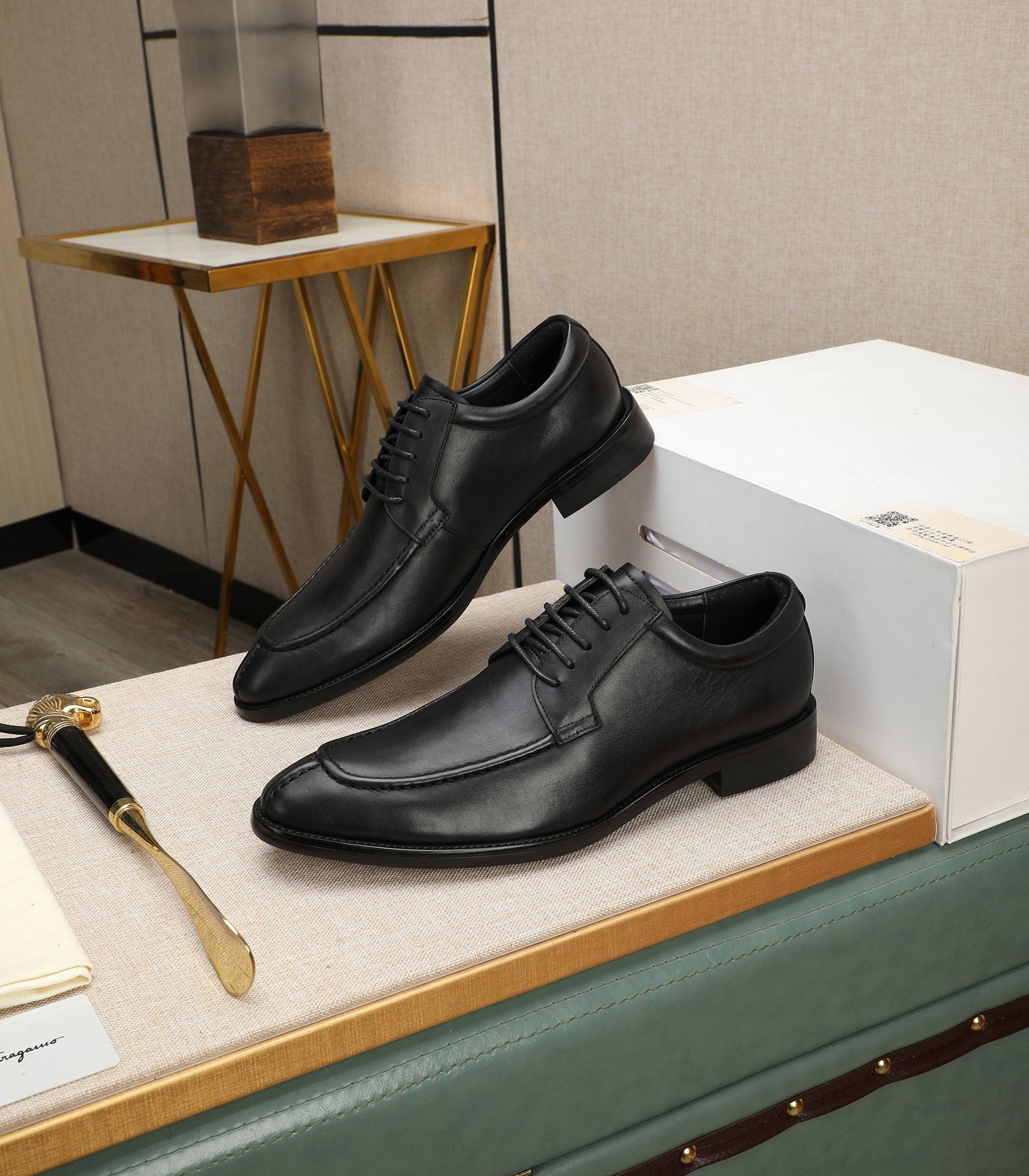 Ferragamo 8
