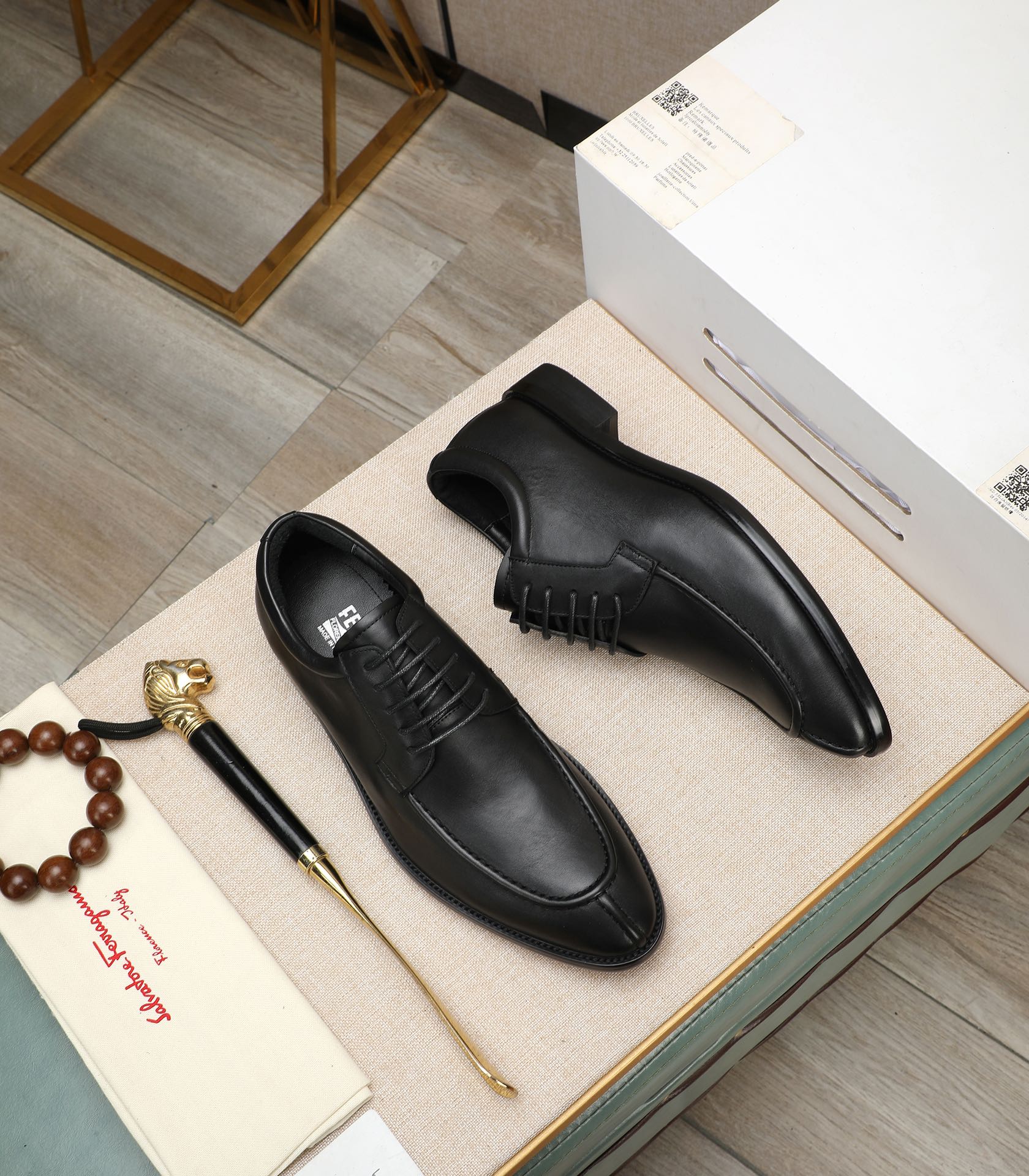 Ferragamo 8