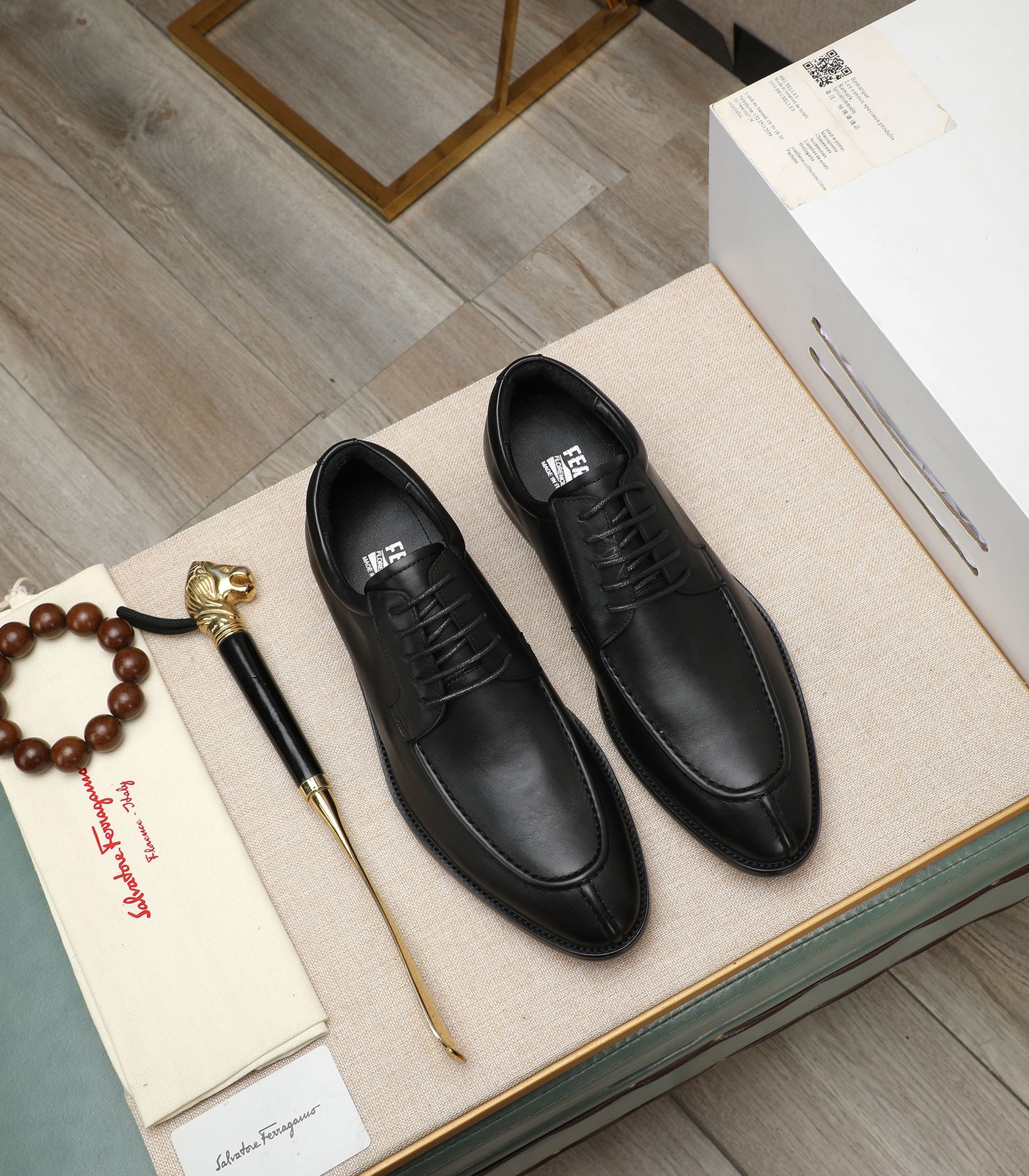 Ferragamo 8