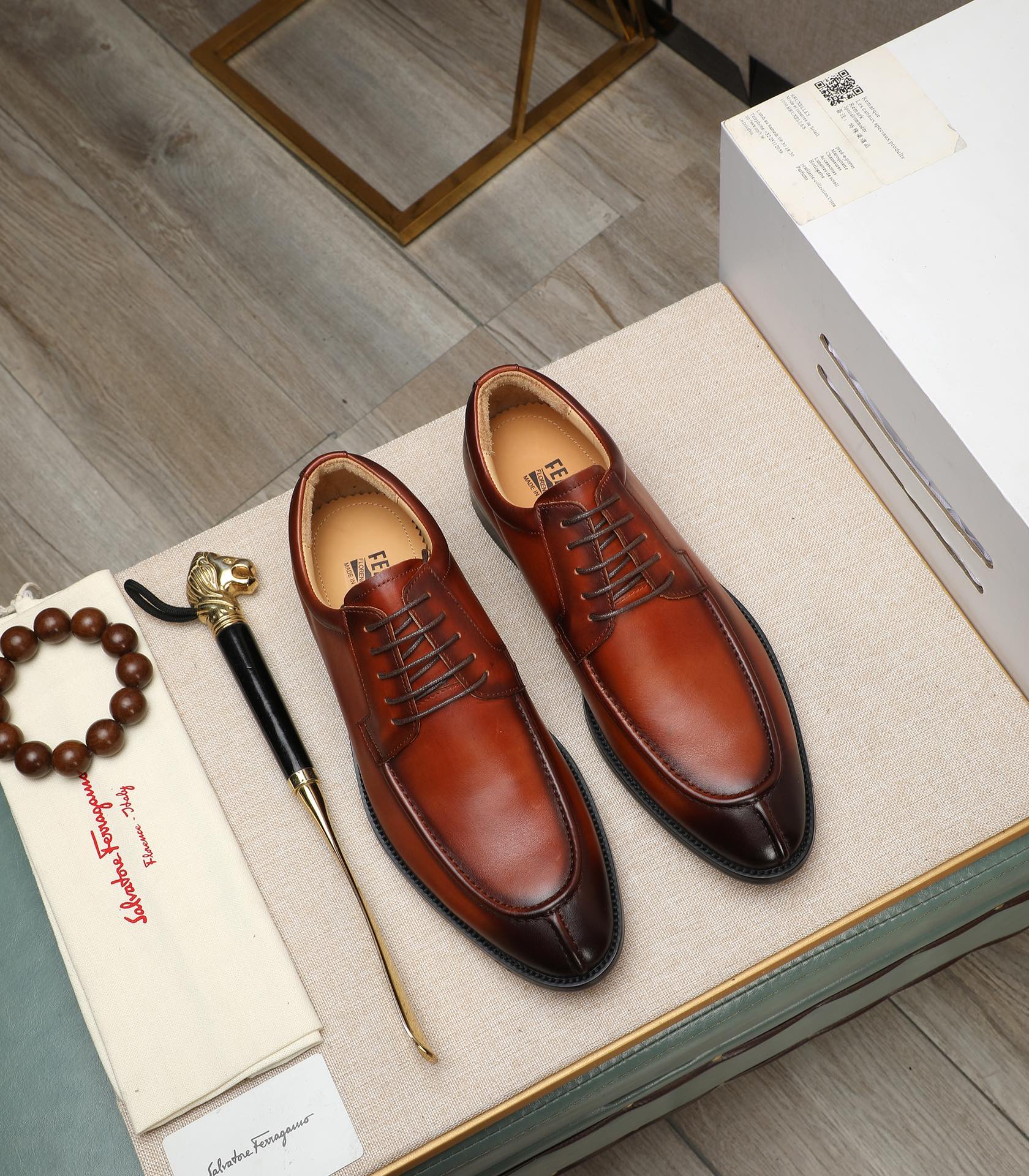 Ferragamo 8