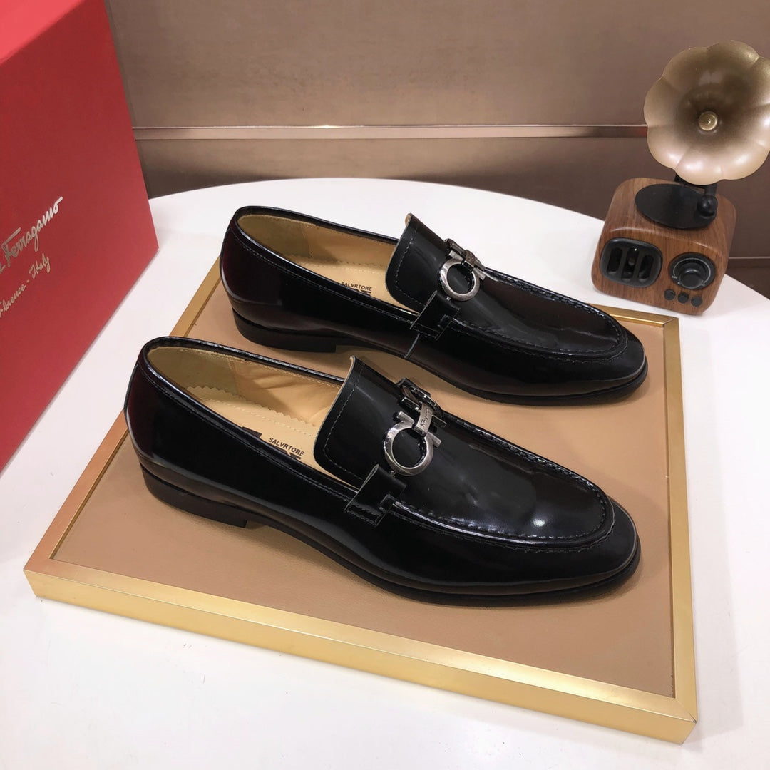 Ferragamo 16