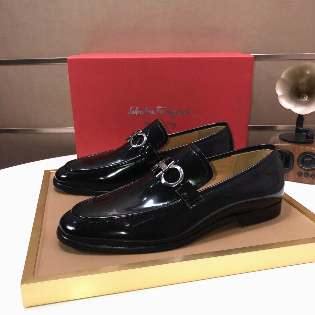 Ferragamo 16