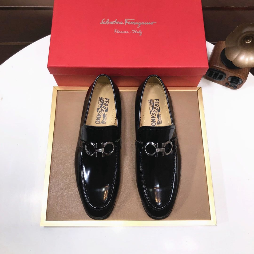 Ferragamo 16