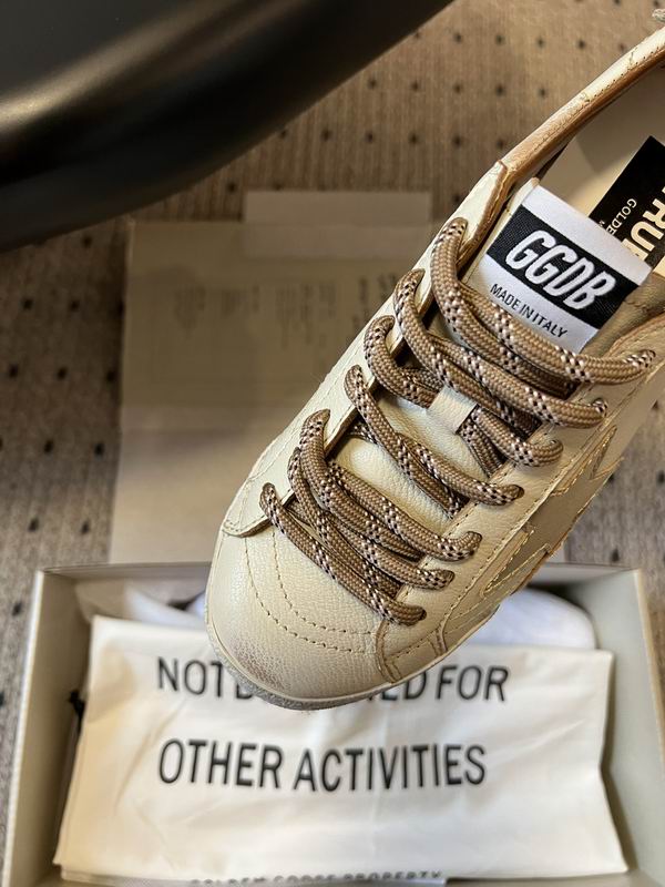 Golden 32