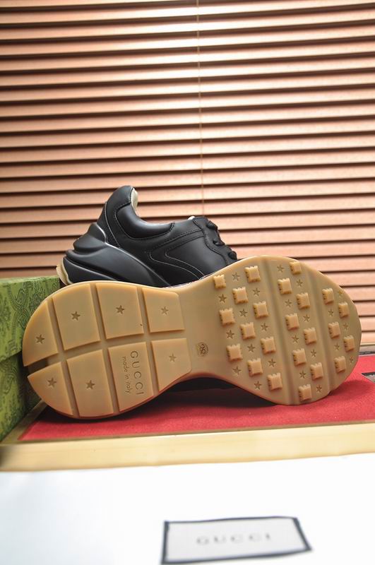 Gucci Sneakers 1