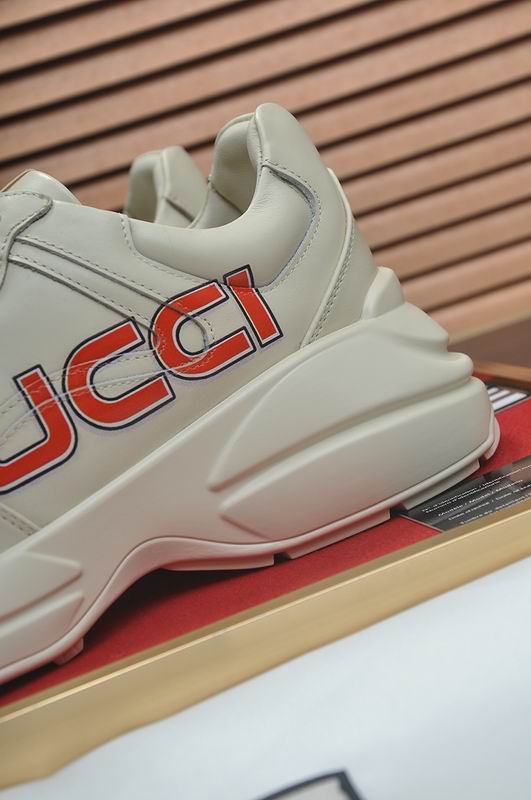 Gucci Sneakers 4