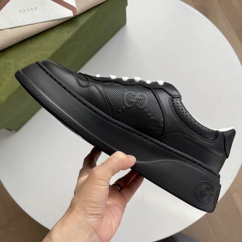Gucci Sneakers 19