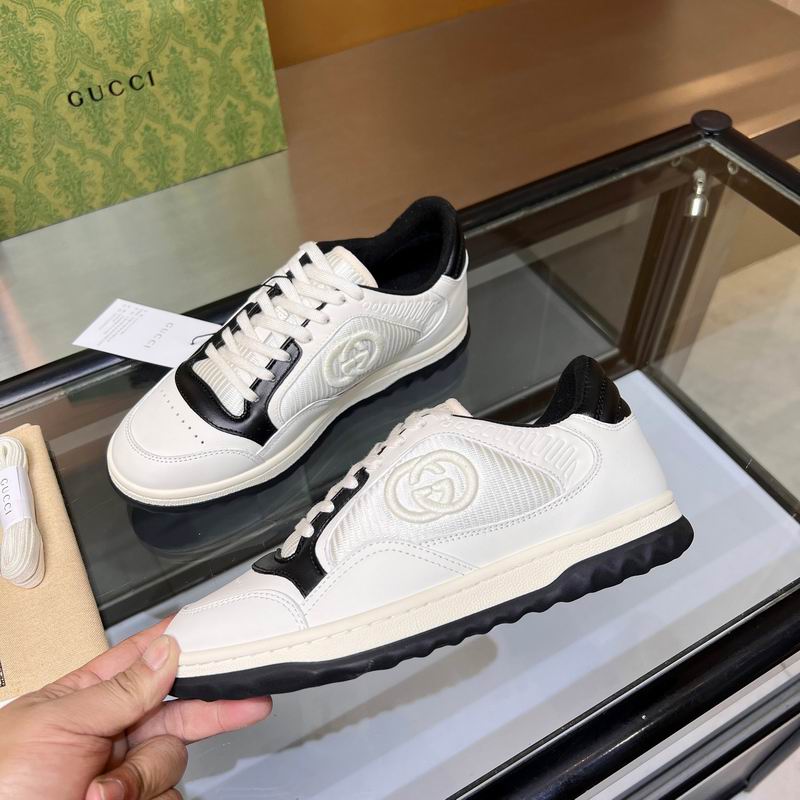 Gucci Sneakers 11
