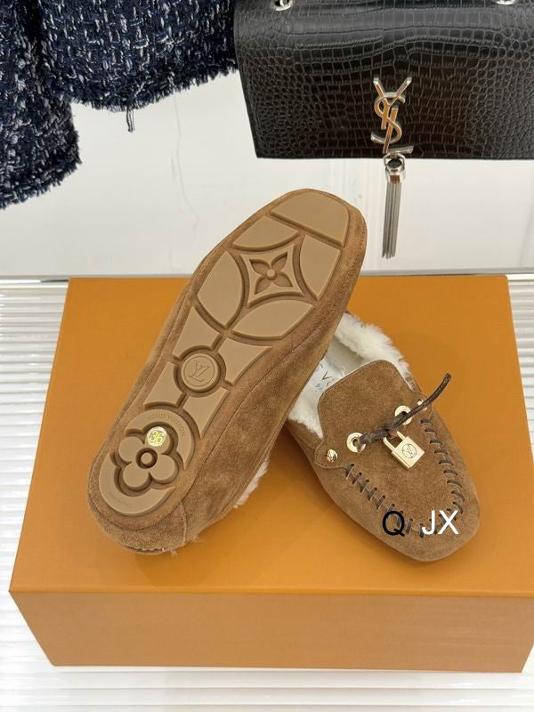 LV Loafers con Forro de Borrego
