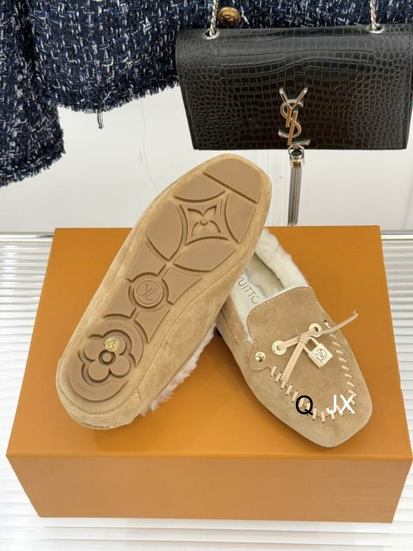 LV Loafers con Forro de Borrego 2