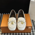 👞 Louis Vuitton Loafers de Piel 3