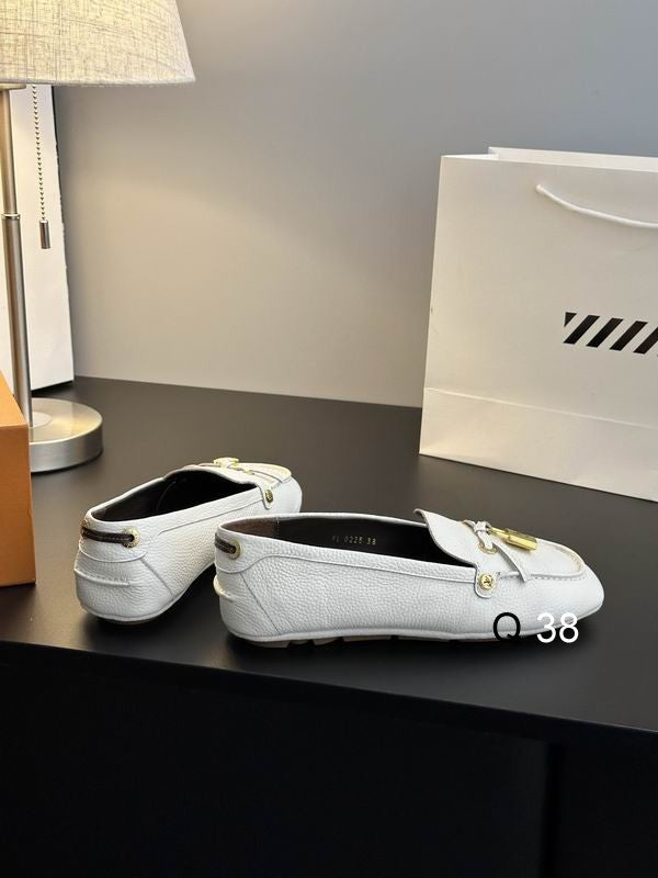 👞 Louis Vuitton Loafers de Piel 3
