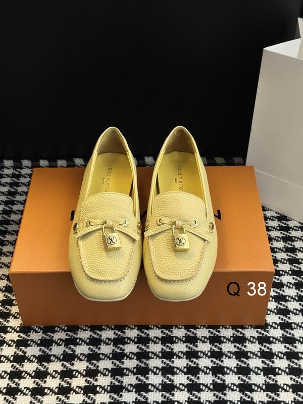 👞 Louis Vuitton Loafers de Piel 5