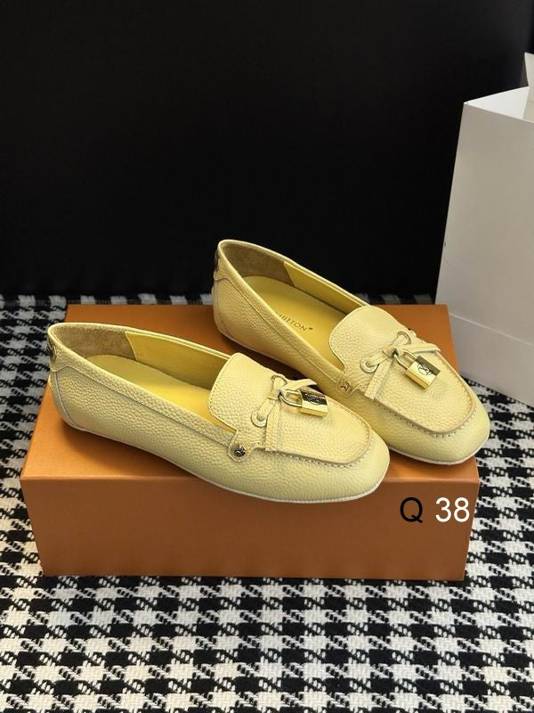 👞 Louis Vuitton Loafers de Piel 5