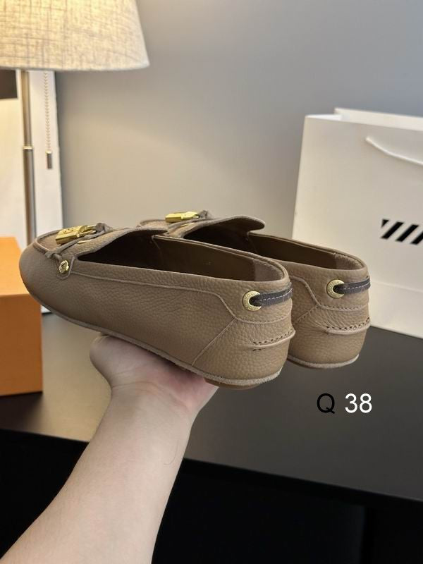 👞 Louis Vuitton Loafers de Piel 2