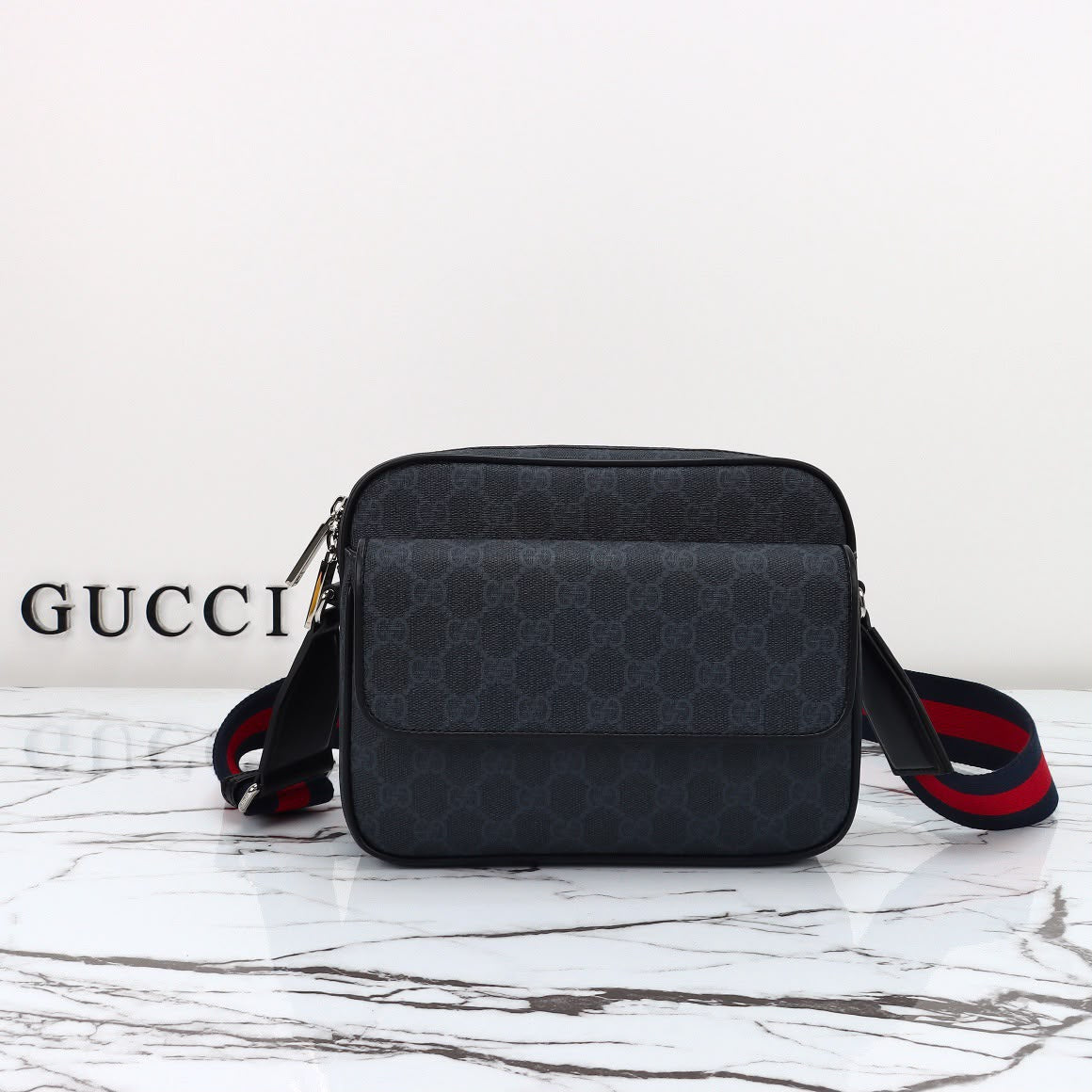 👜 Gucci Crossbody Bag