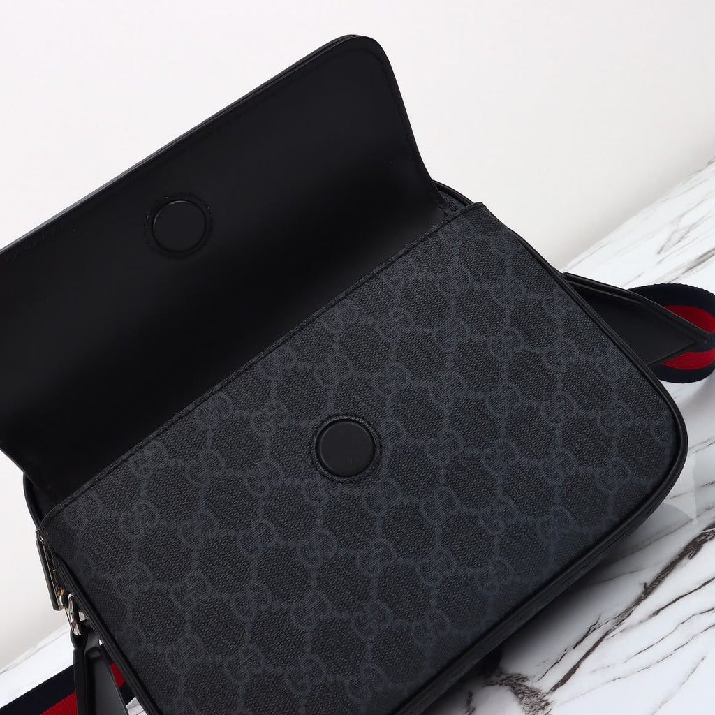 👜 Gucci Crossbody Bag