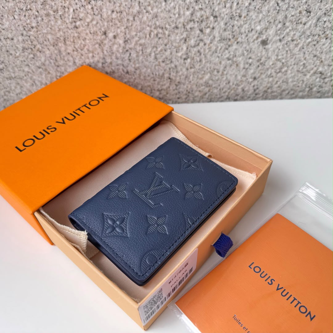 🖤 Louis Vuitton Card Holder Blue
