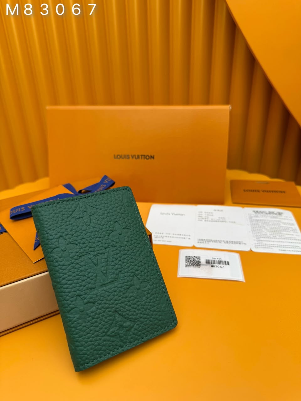 🖤 Louis Vuitton Card Holder