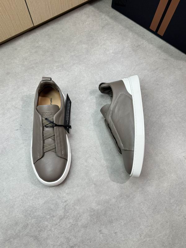 ZEGNA Triple Stitch 16