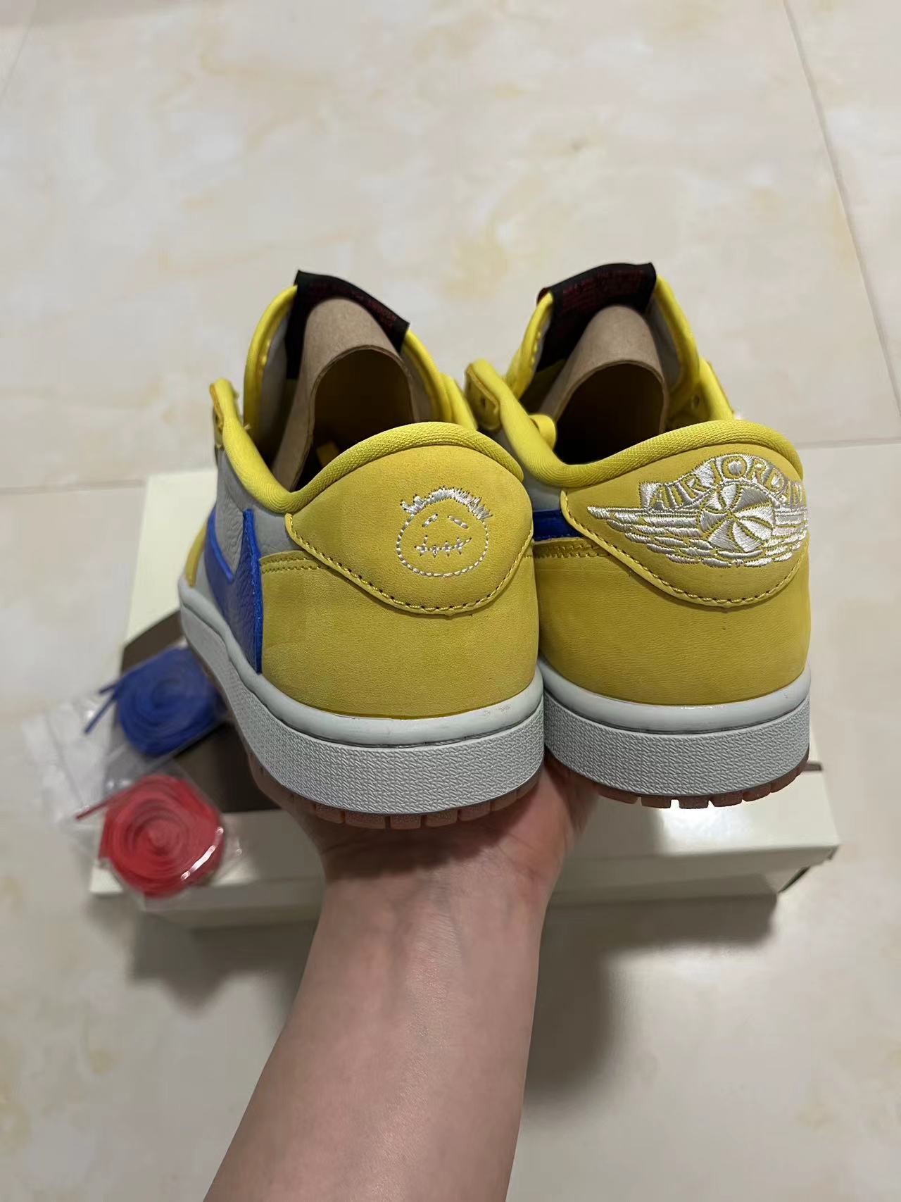 Air Jordan 1 Low x Travis Scott Canary