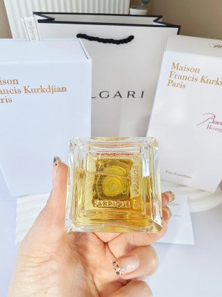 ✨ BVLGARI — Lujo italiano convertido en fragancia.