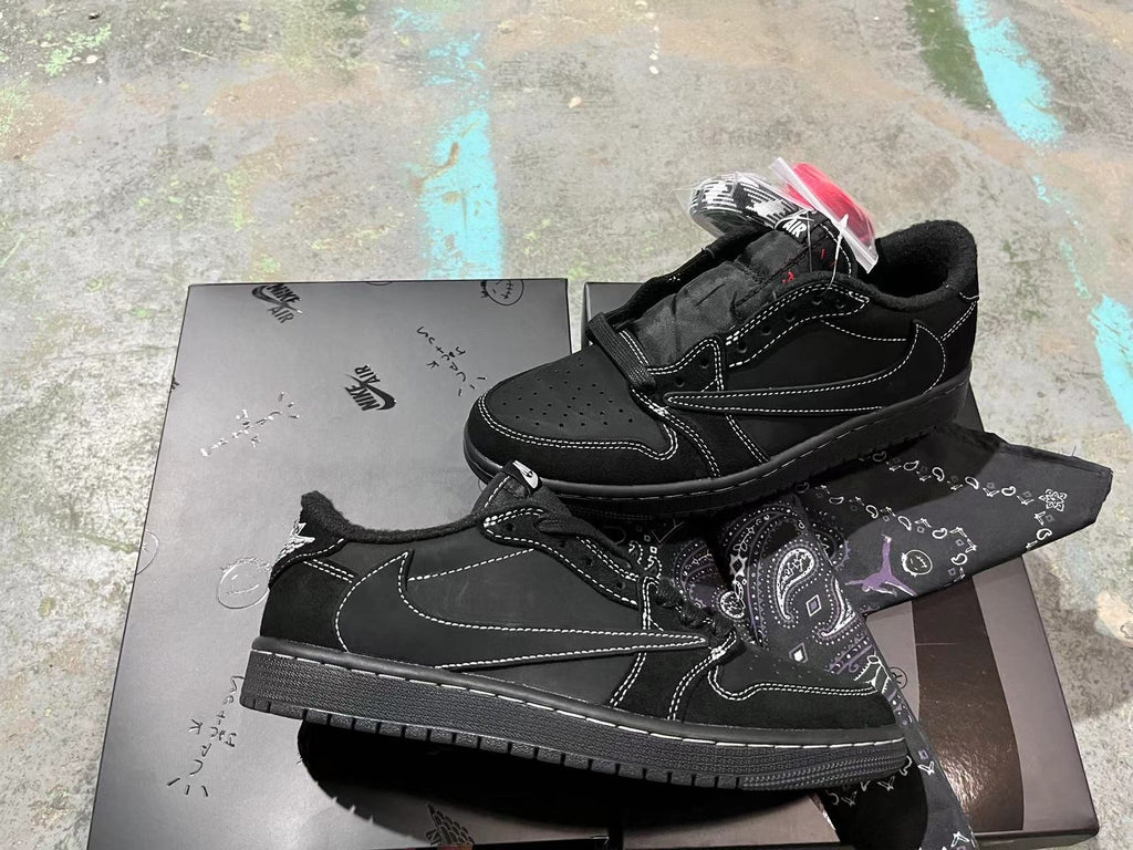 Air Jordan 1 Low x Travis Scott Phantom