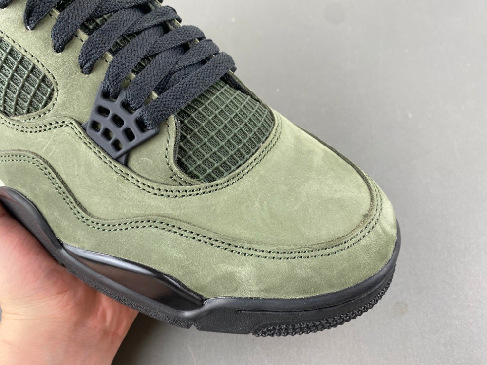 Air Jordan 4 UNDEFEATED
