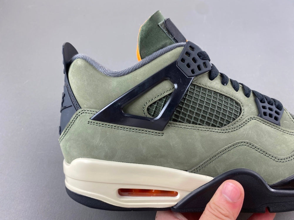 Air Jordan 4 UNDEFEATED