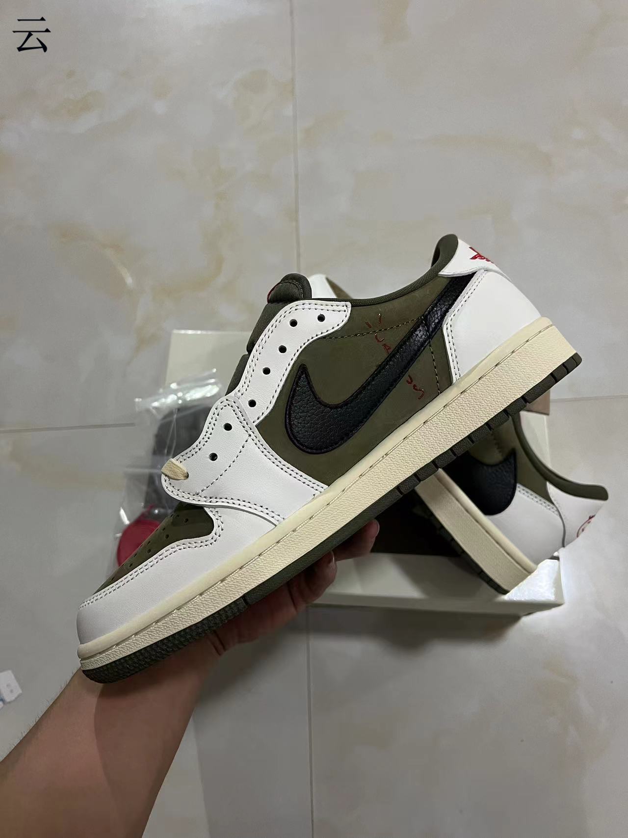 Air Jordan 1 Low x Travis Scott Olive