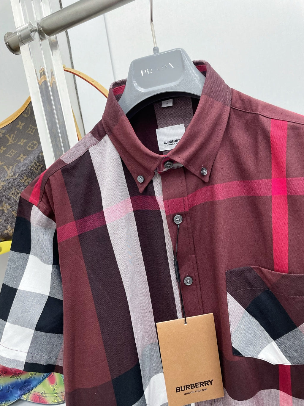 🤎 Burberry Apparel 19