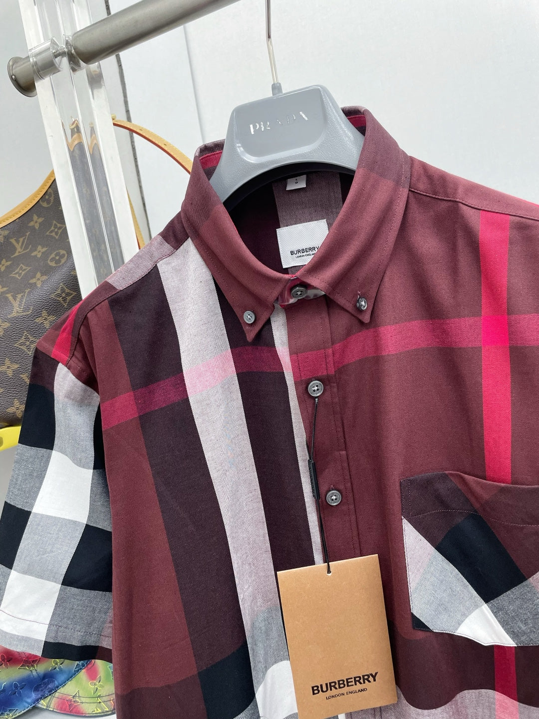 🤎 Burberry Apparel 19