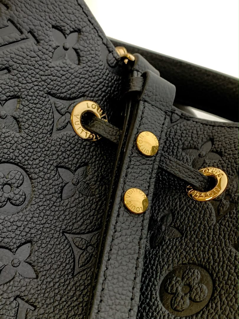 👜 LOUIS VUITTON HANDBAGS
