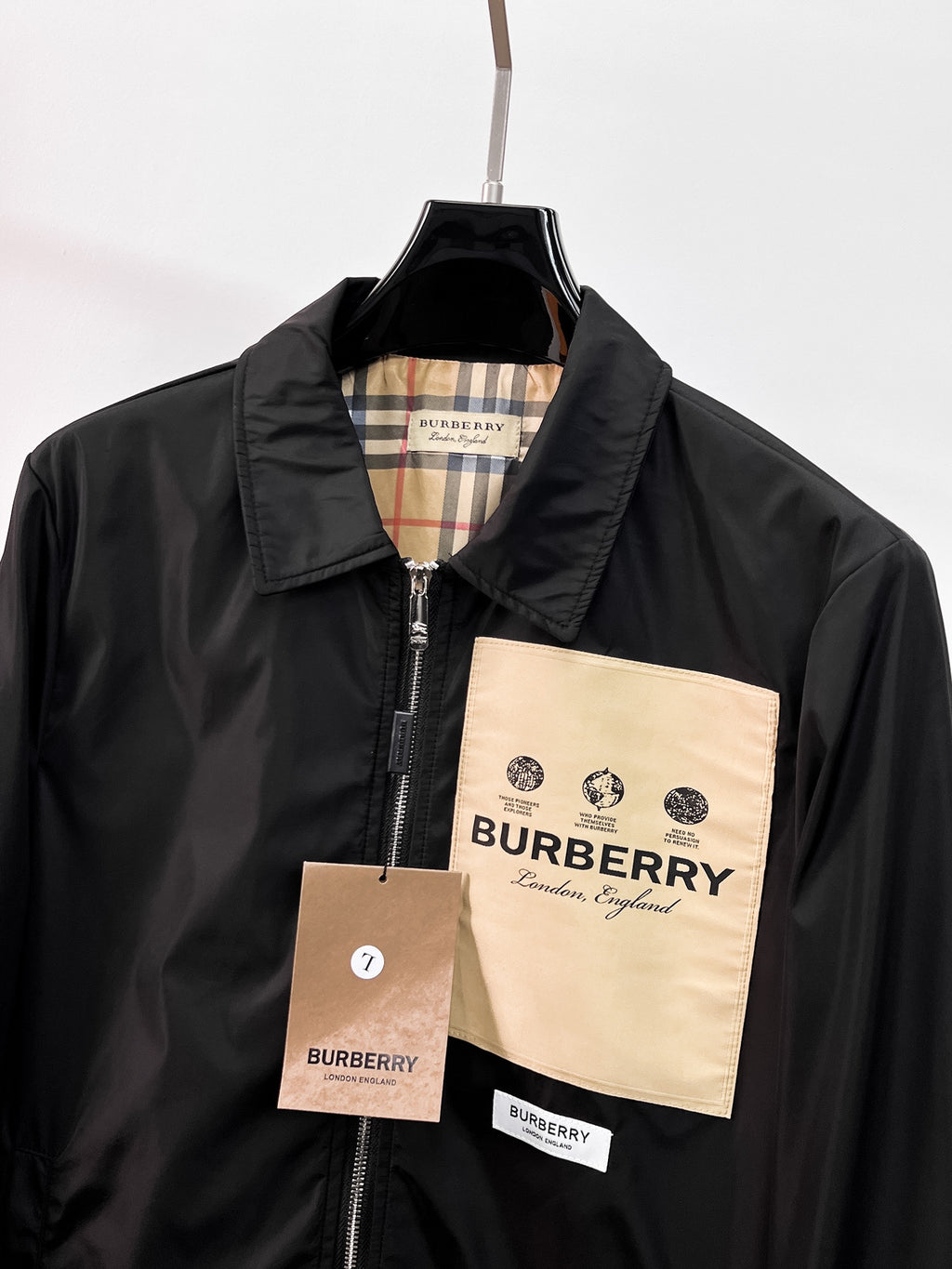 🤎 Burberry Apparel 6