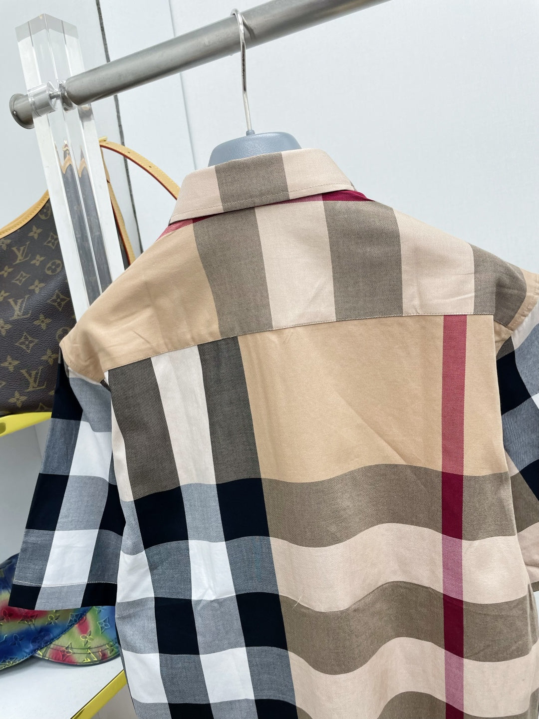 🤎 Burberry Apparel 15