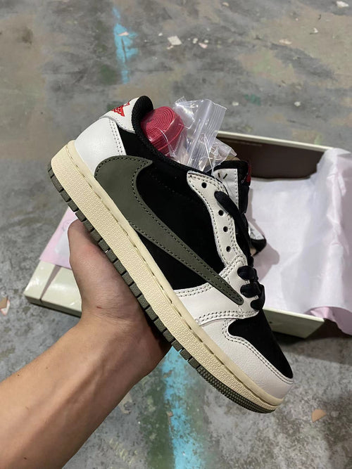 Air Jordan 1 Low x Travis Reverse Olive