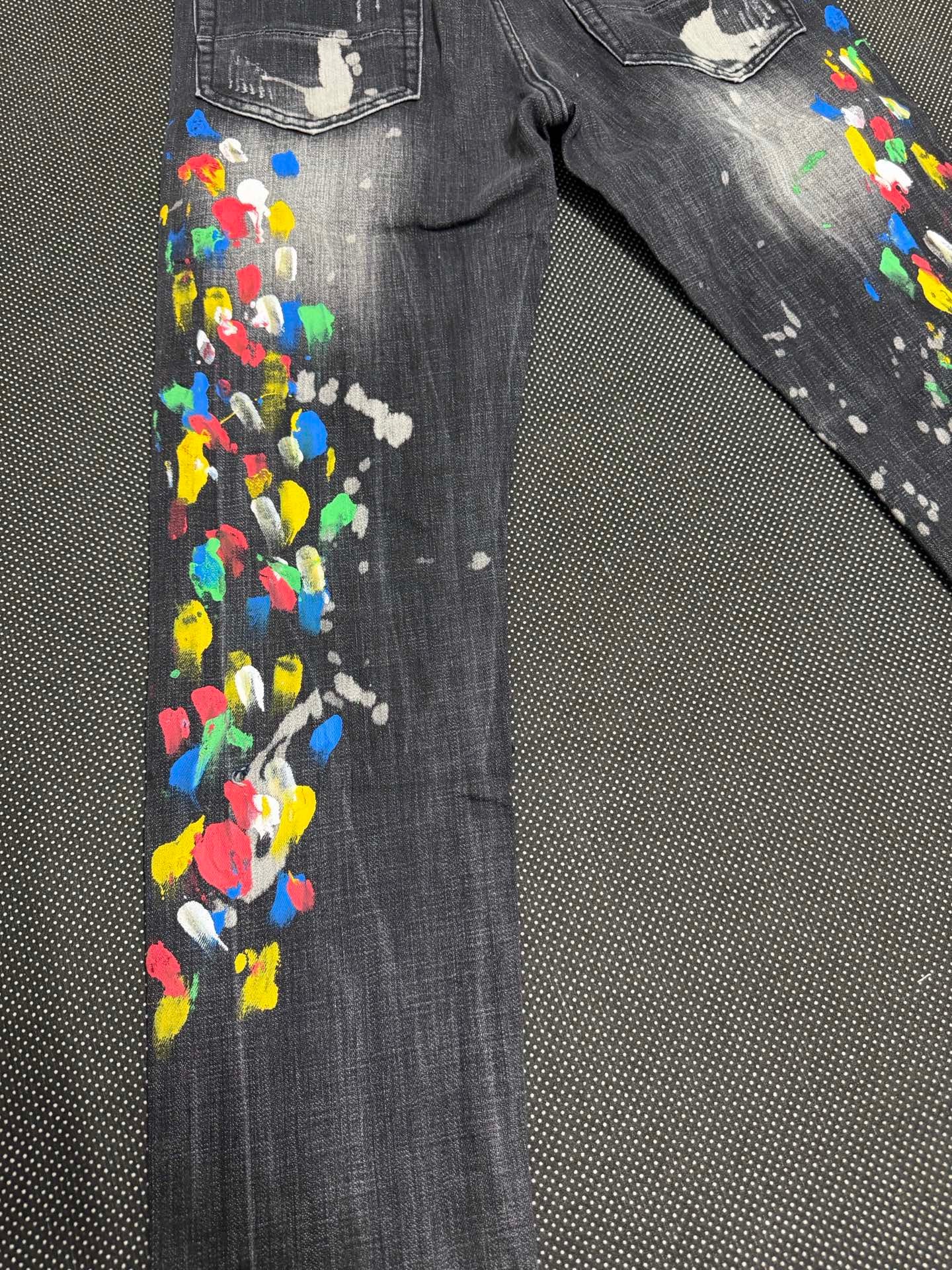 Amiri Jeans 2