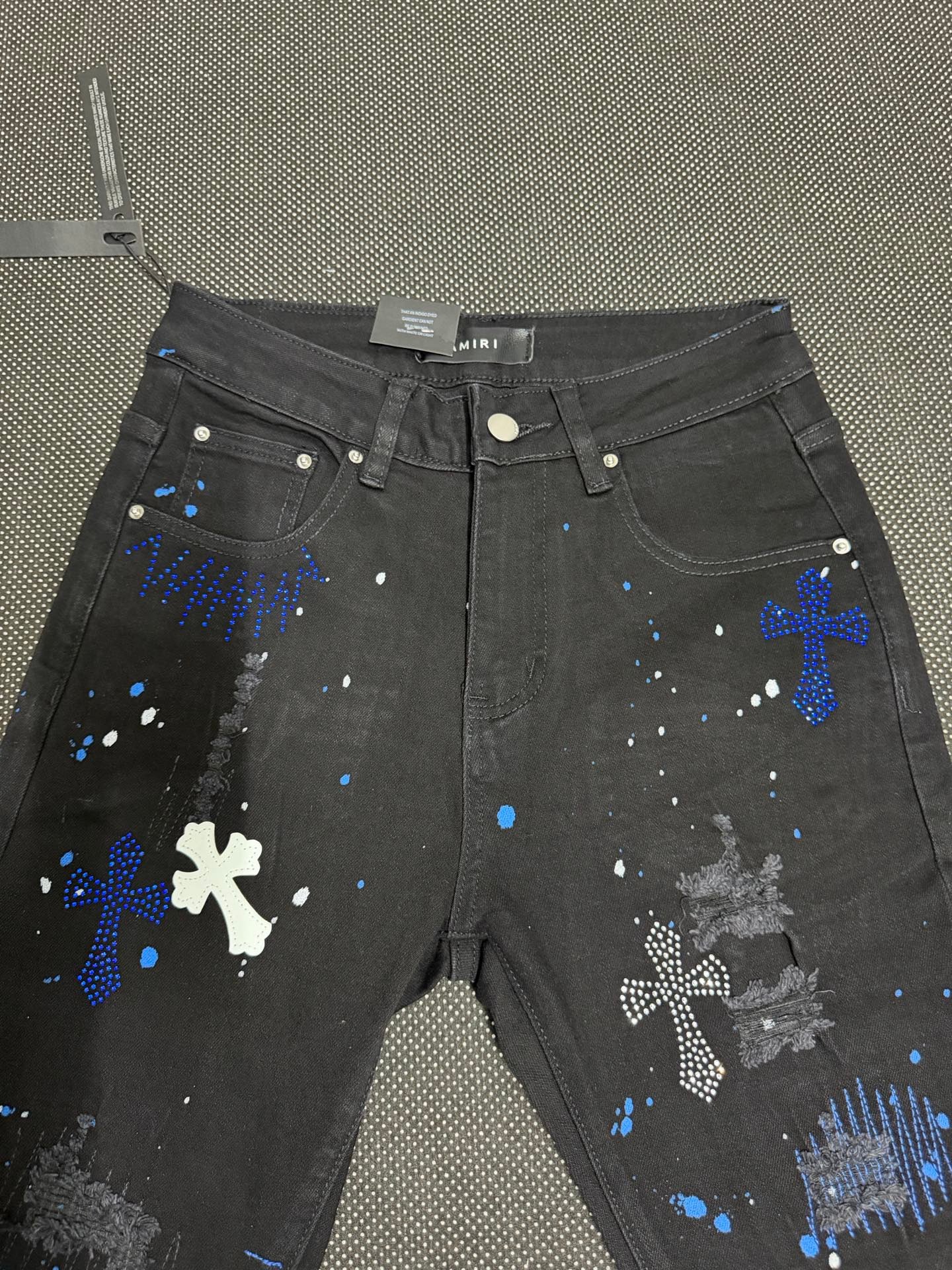 Amiri Jeans 3