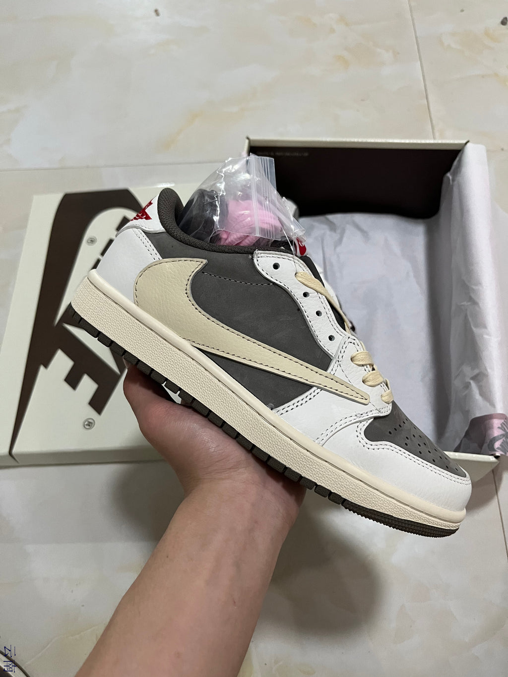 Air Jordan 1 Low x Travis Scott Reverse Mocha