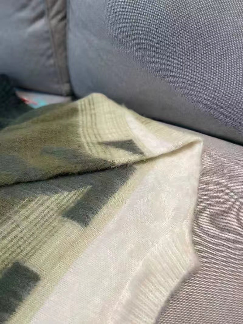 Off-White Sweater 5