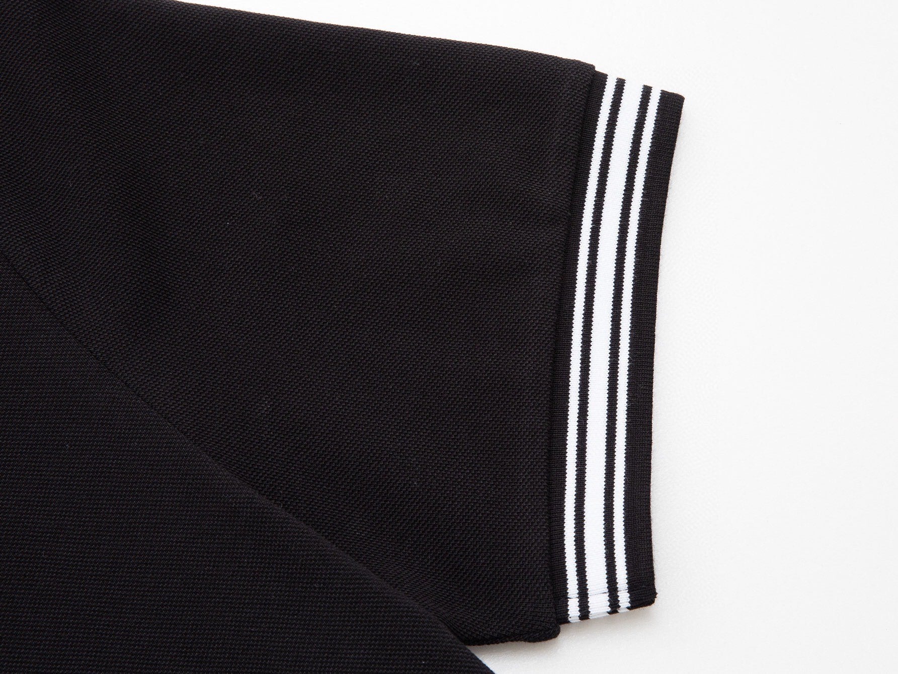 Moncler Apparel 21