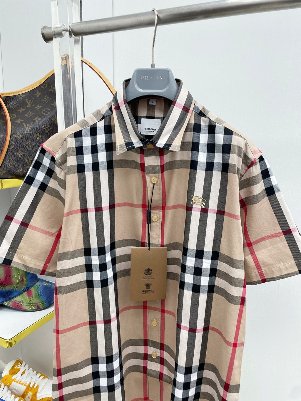 🤎 Burberry Apparel 14