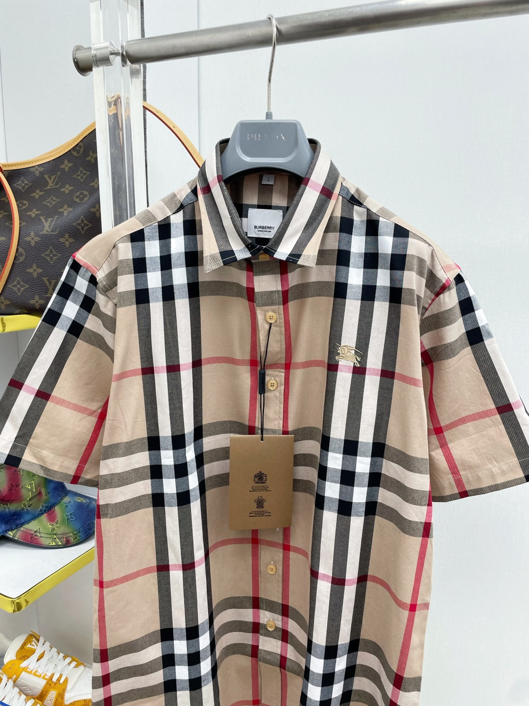 🤎 Burberry Apparel 14