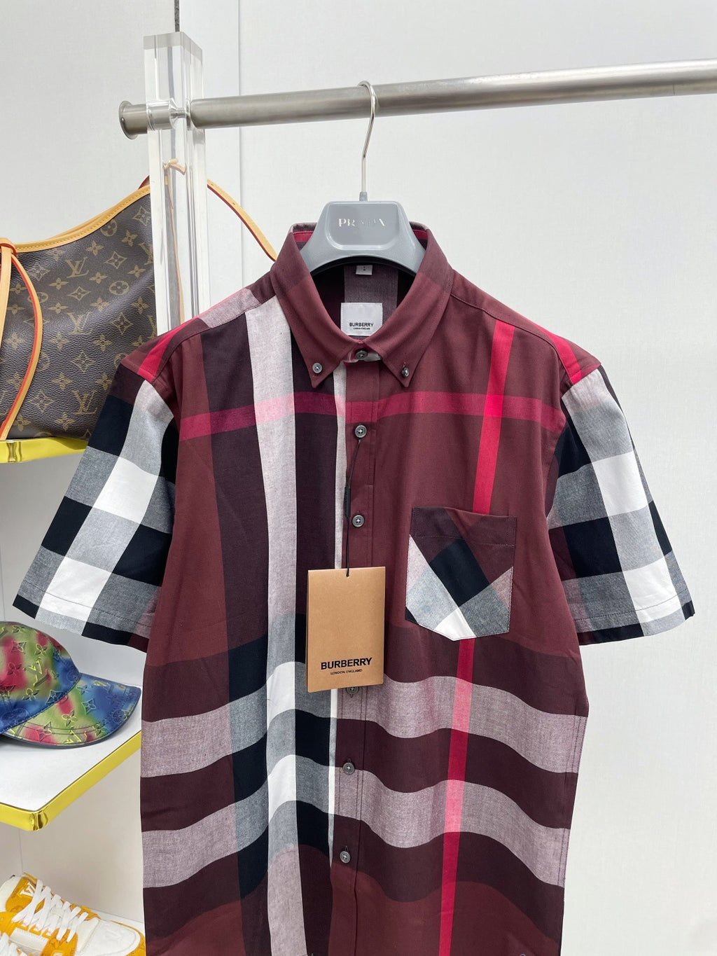 🤎 Burberry Apparel 19