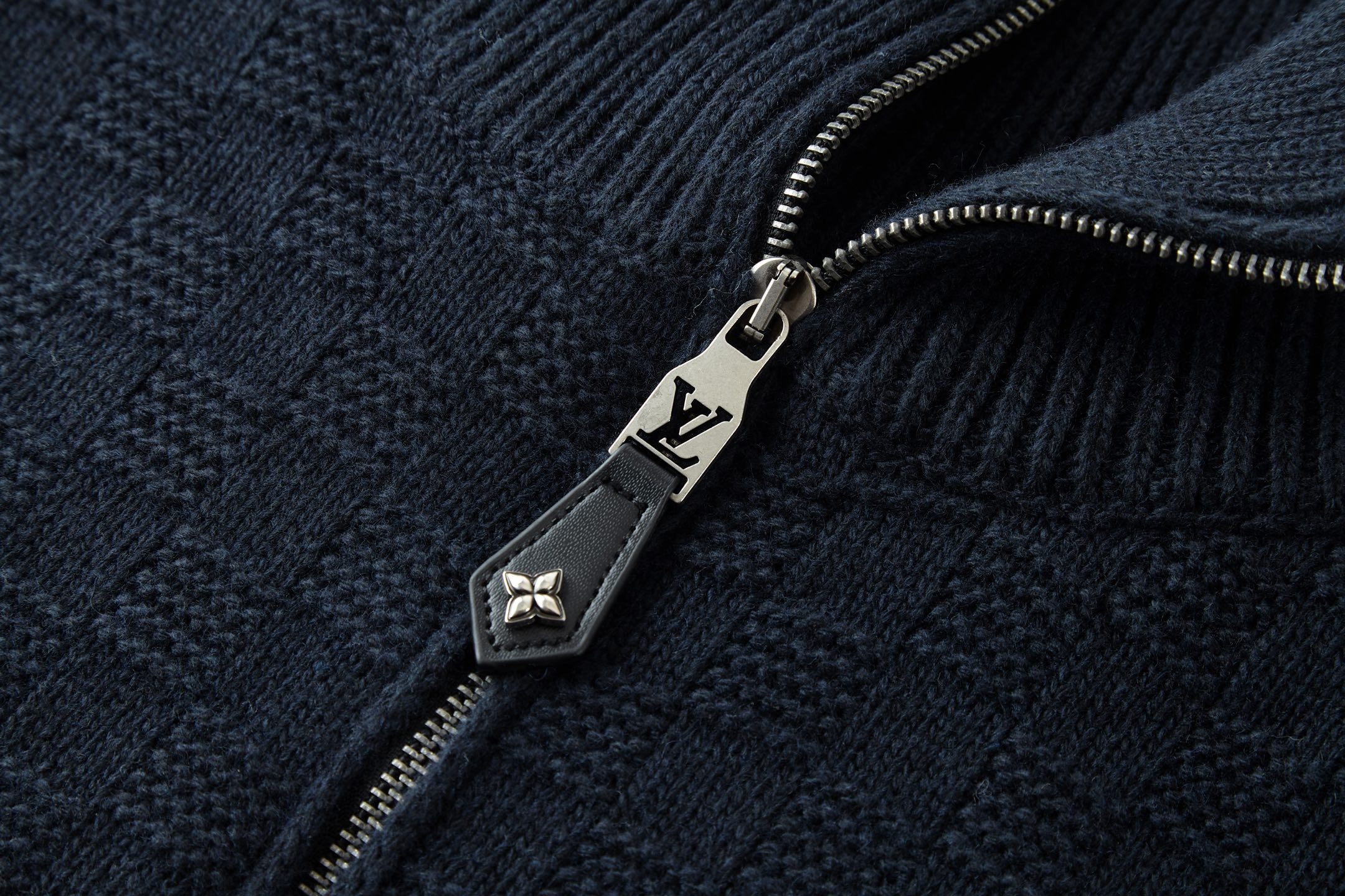 🧥 Louis Vuitton Suéteres 3