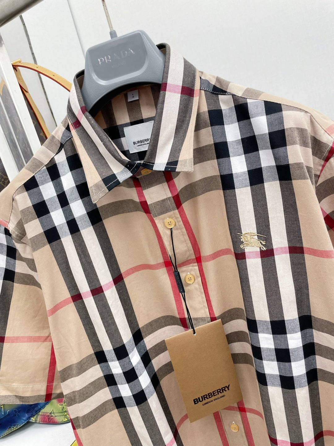 🤎 Burberry Apparel 14