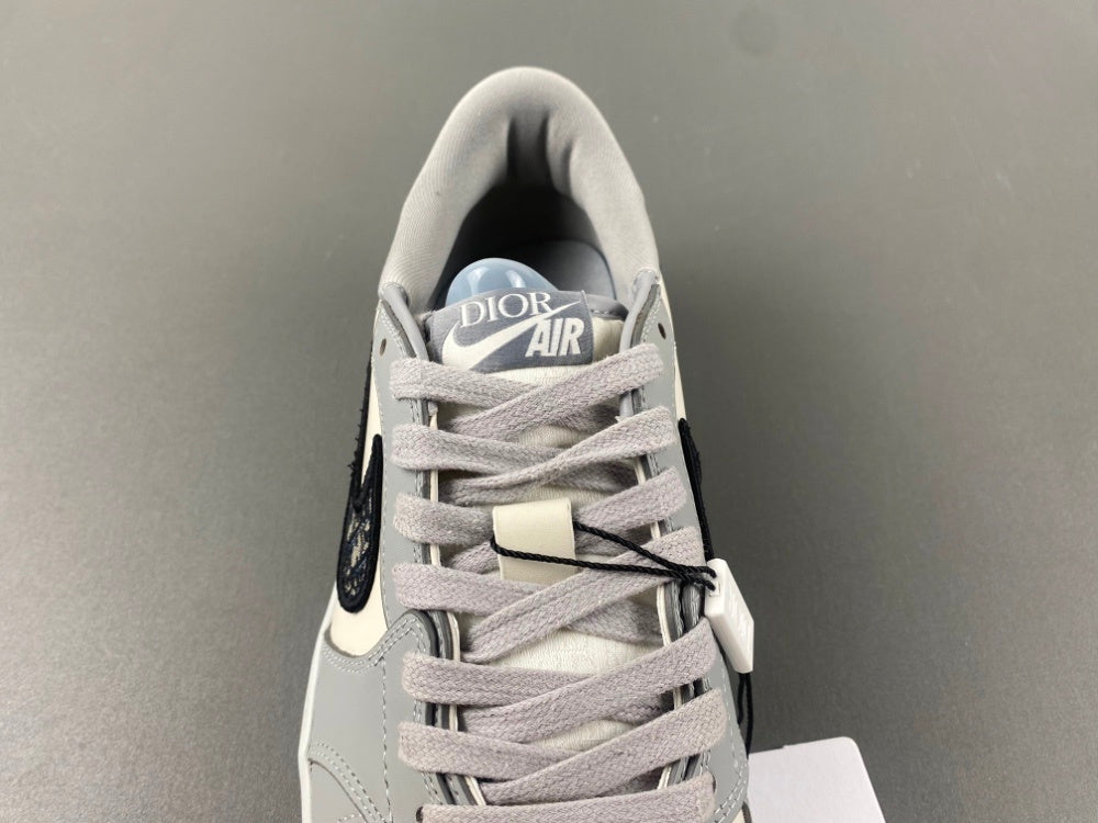 Air Jordan 1 Low x Dior